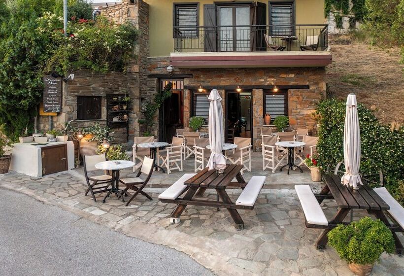 پانسیون Oreiades Guesthouse