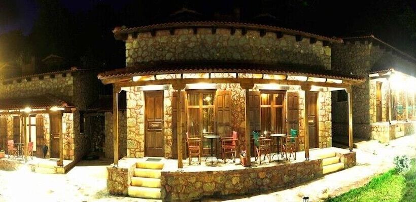 پانسیون Paliokastro Guesthouse