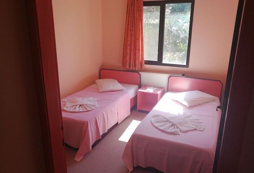 Teras Motel