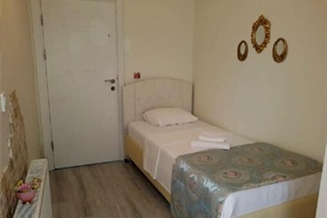 Urla Begonvil Pansiyon