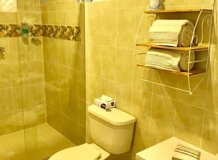 تختخواب و صبحانه Velez Del Campo