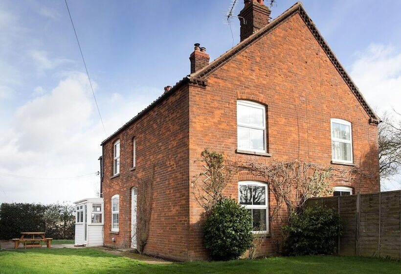 Dairy Barns Holiday Cottages