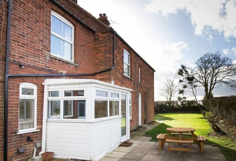 Dairy Barns Holiday Cottages