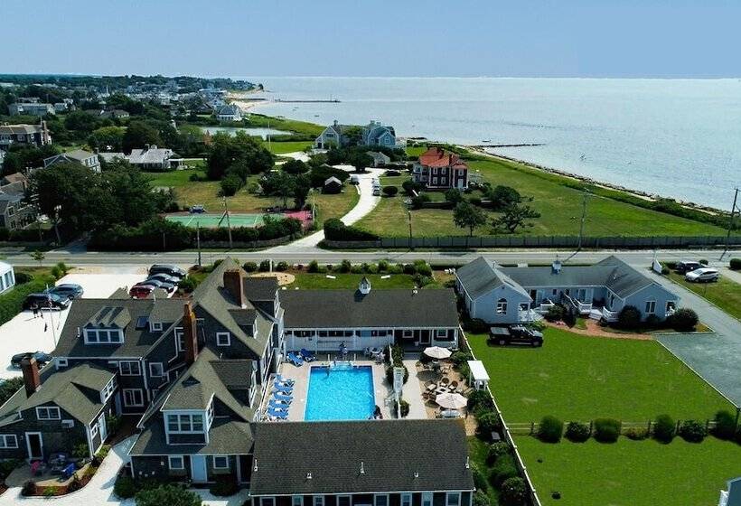 هتل Beach Breeze Inn
