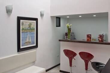 هتل Care International