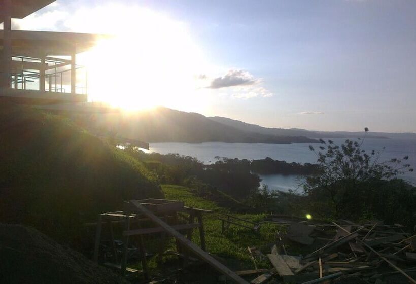 هتل Laguna Arenal