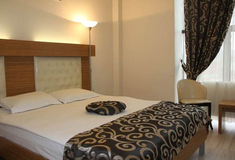 هتل Real Residence