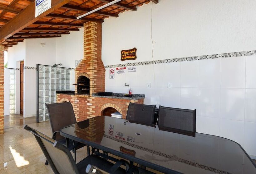 호텔 Village Itaúna Inn
