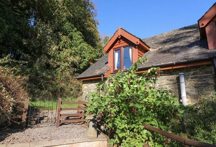 Oak Cottage