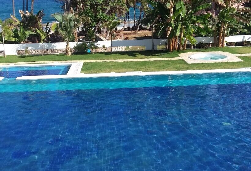 Oasi Encantada Beach Resort