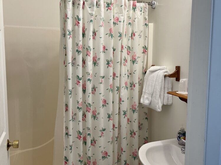 بنسيون At The White House