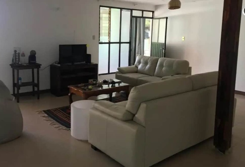 پانسیون Casa Orquideas