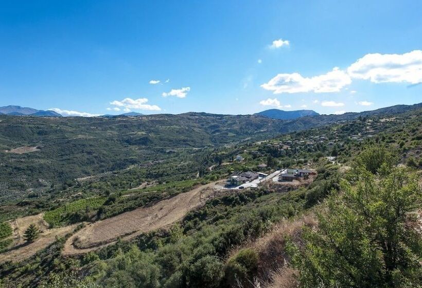 پانسیون Ktima Noosfera Wellness & Retreat Center
