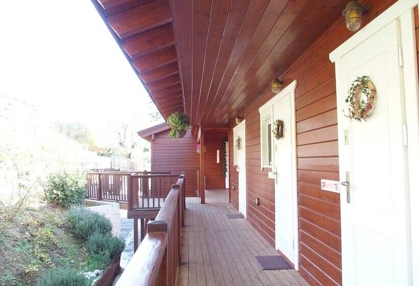 پانسیون Ktima Noosfera Wellness & Retreat Center