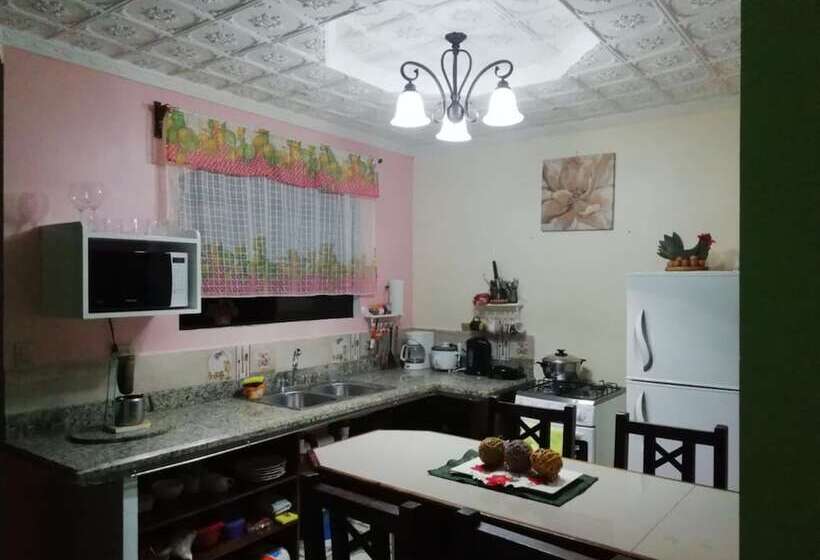 פנסיון Nayuribe Familiar House