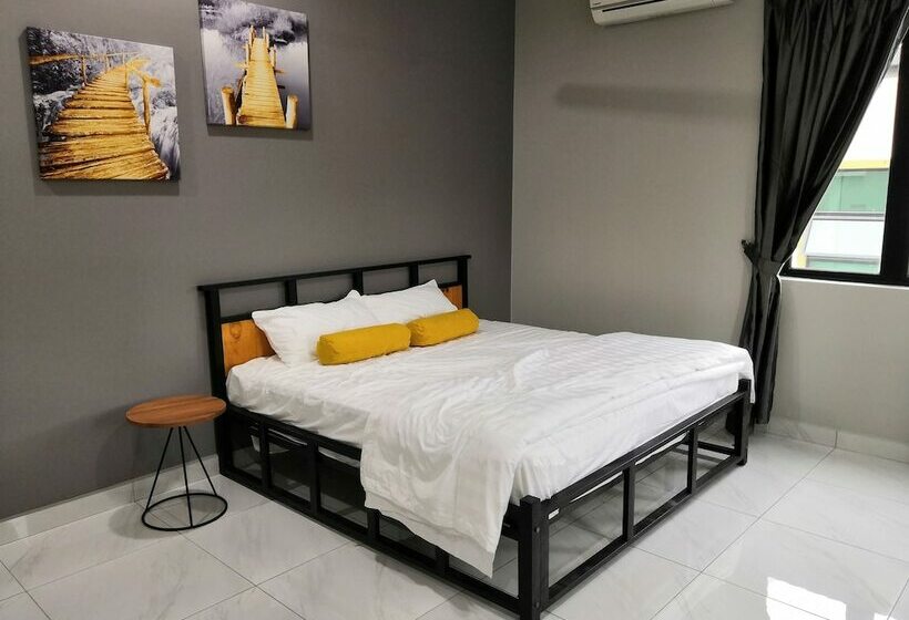 Pension Re   Roomy Stay