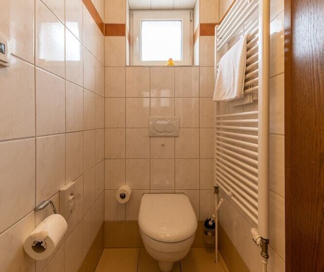 مبيت وإفطار Business Pension Gasper