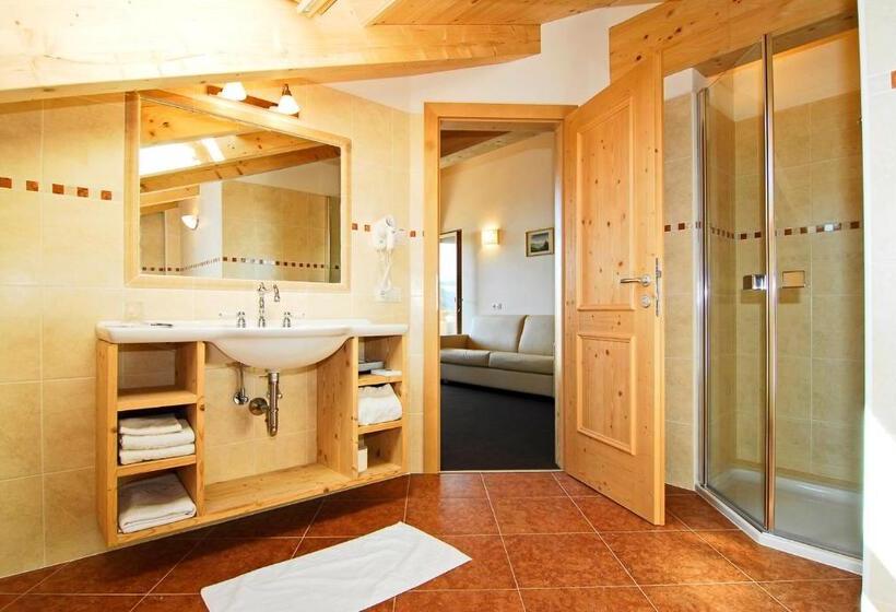 Gartenhotel Völser Hof   Adults Only