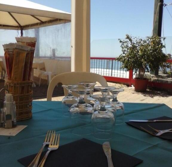 هتل Albergo Ristorante Lucciola