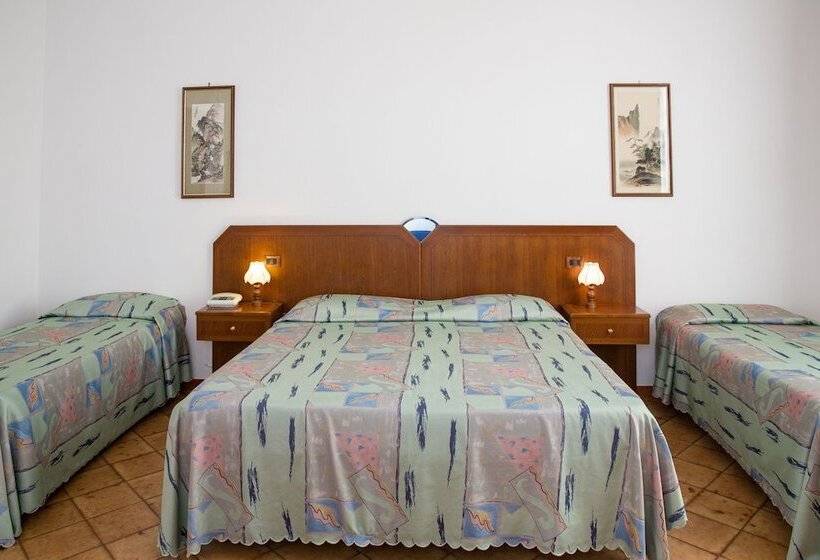 Отель Albergo Roma