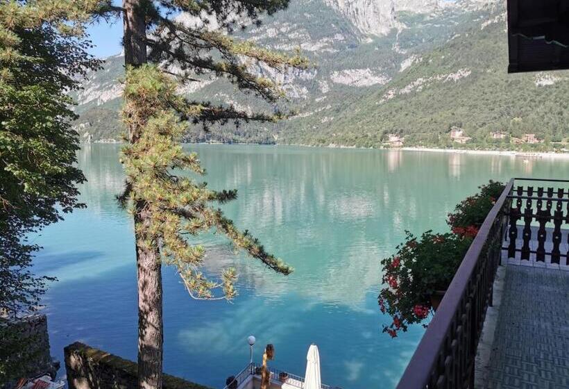 هتل Lago Park