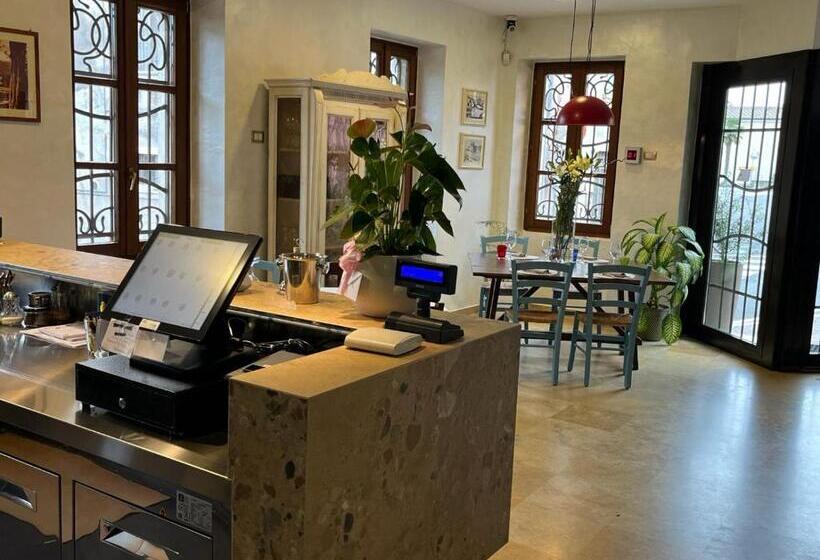 هتل Locanda Moscal