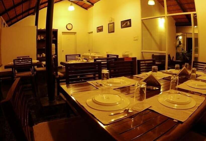 Fotos del hotel Maple Suites Serviced Apartments:  19