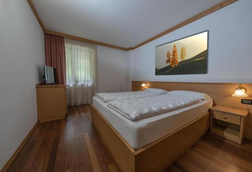 فندق Residence Kristall  Fiemme Holidays