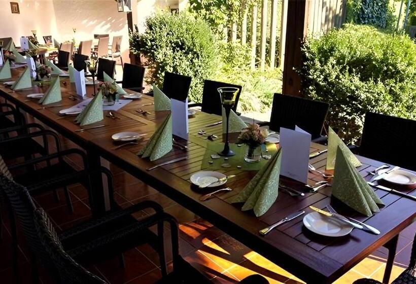 בית מלון כפרי Restaurant Zum Landgraf