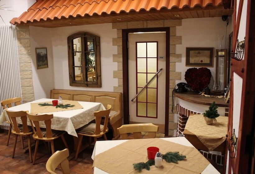 پانسیون Gasthof Hausmann