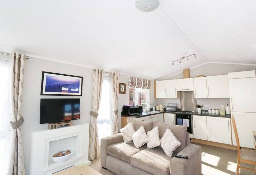 32 Cruachan Lodge