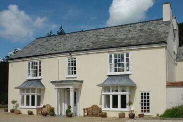 Abbots Manor