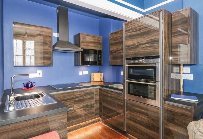 Apartment 3