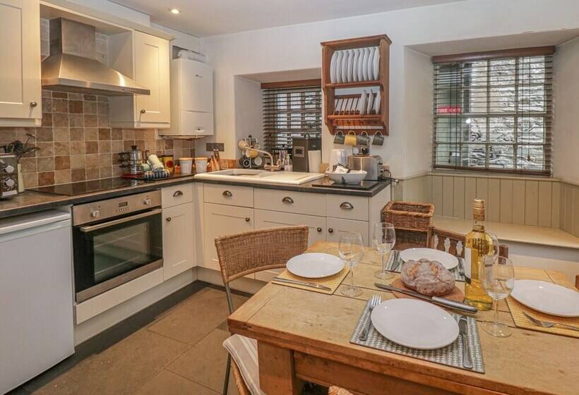 Barney's Cottage