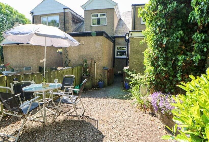 Bridge Cottage