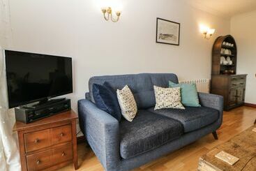 Broom Cottage