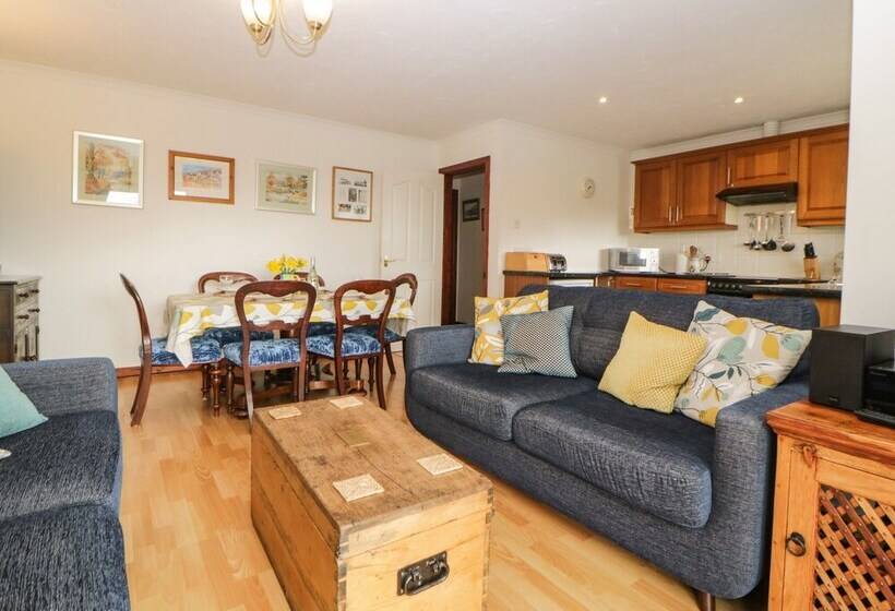 Broom Cottage