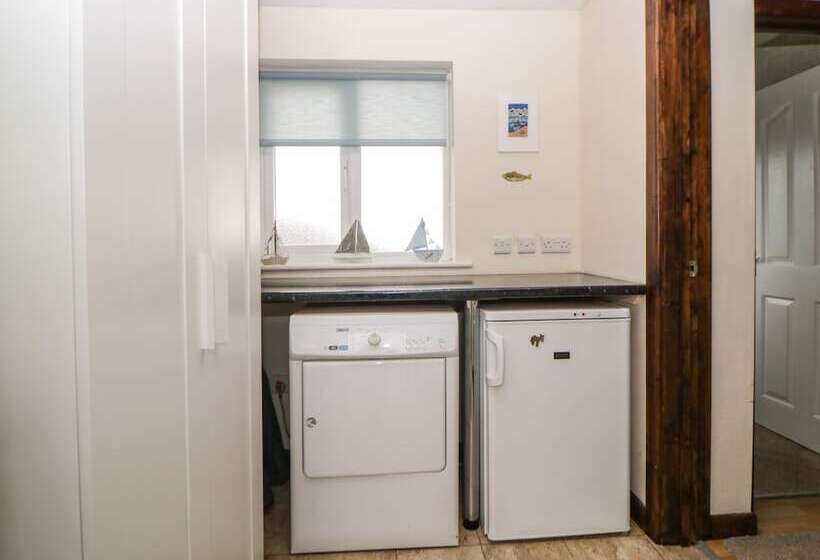Broom Cottage