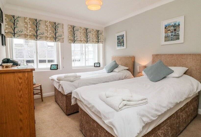 Crab Cottage