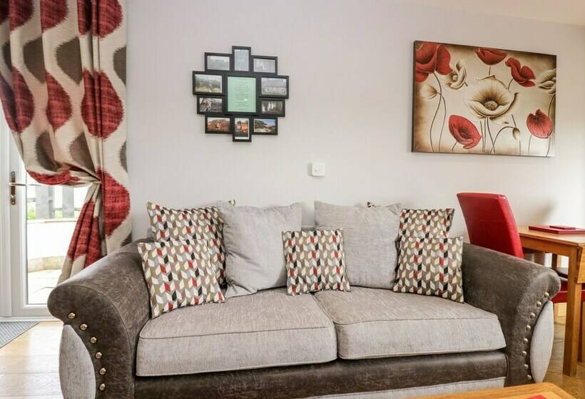 Daisy Cottage