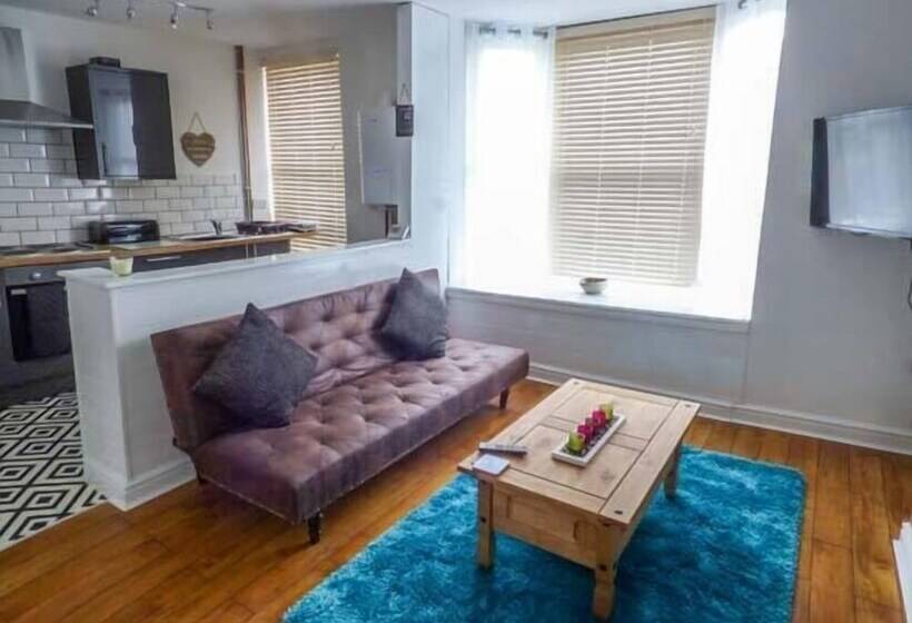Flat 2