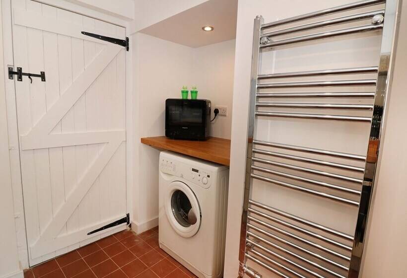 Gritstone Cottage