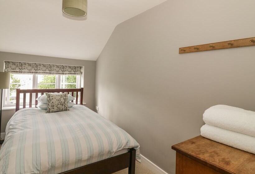 Mulberry Cottage