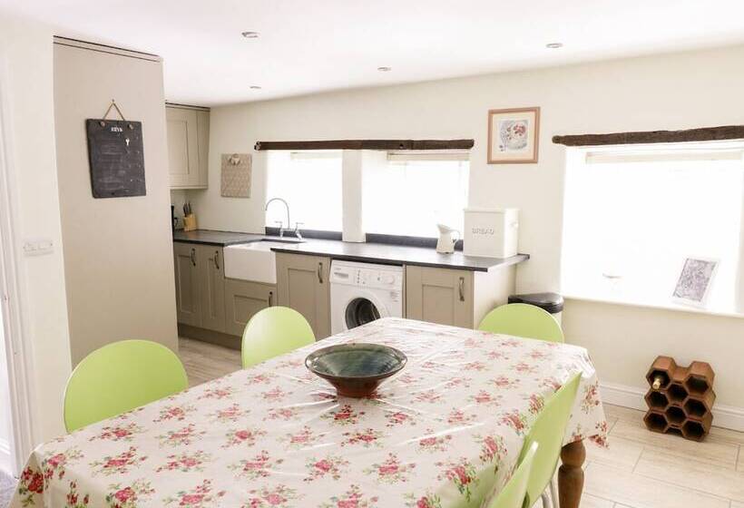 Orchard Cottage