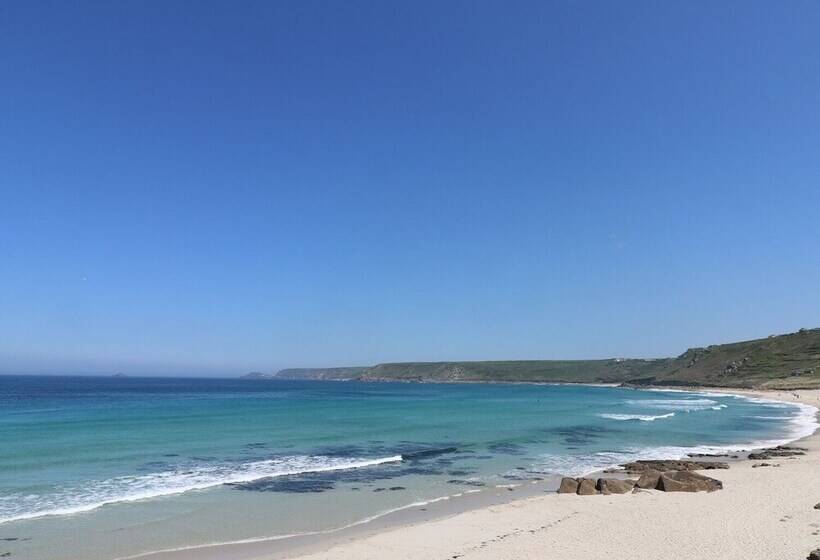 Sennen Heights