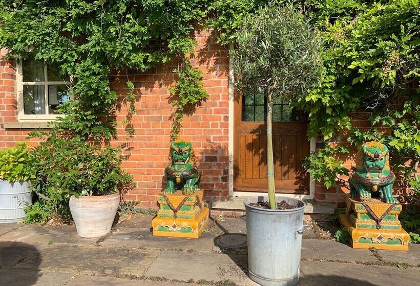 Stable Cottage