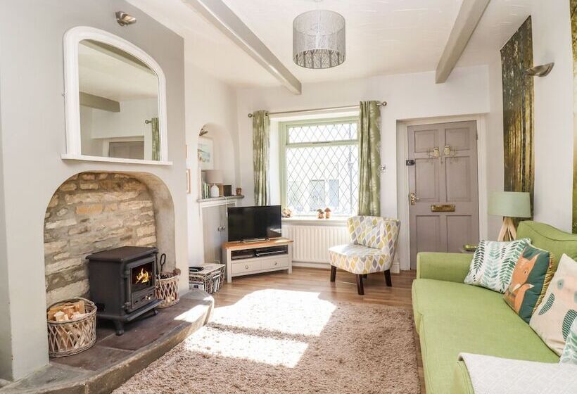 Woodman Cottage