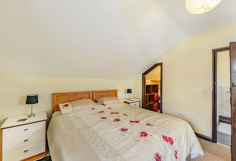 Yew Tree Cottage