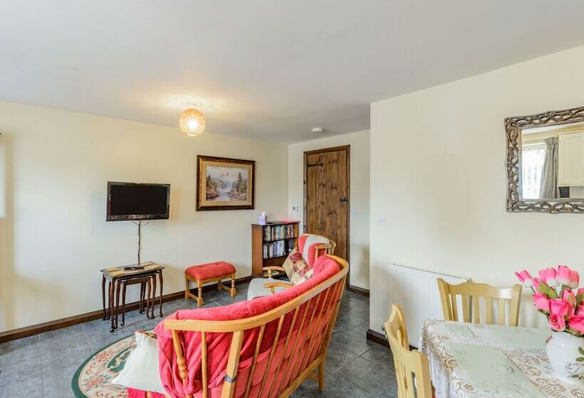 Yew Tree Cottage