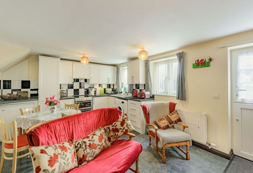Yew Tree Cottage